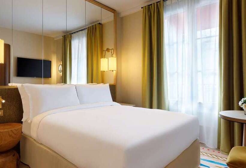 Номер Deluxe, Hilton Dresden An Der Frauenkirche