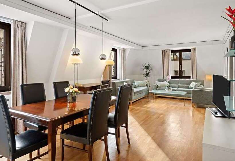 Люкс Кровать Кинг, Hilton Dresden An Der Frauenkirche