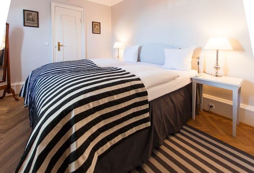 小型套房, Fredensborg Store Kro
