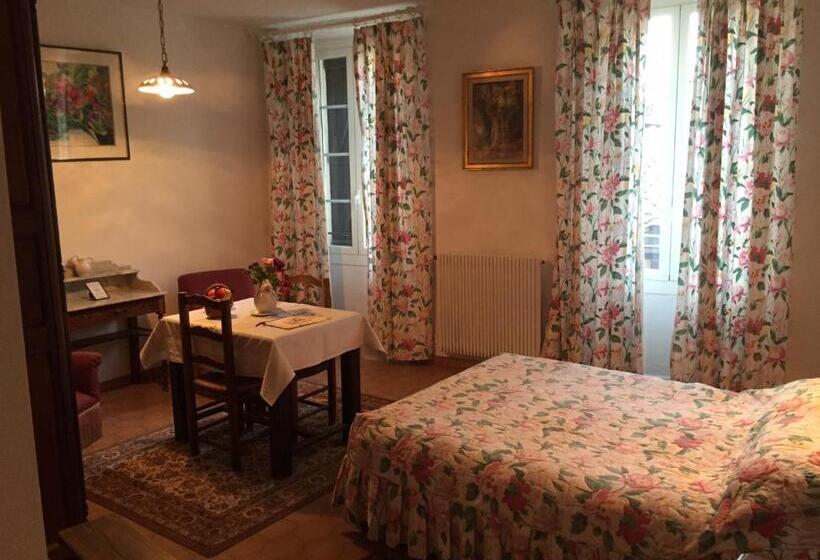 Номер Стандарт, Auberge Des Seigneurs