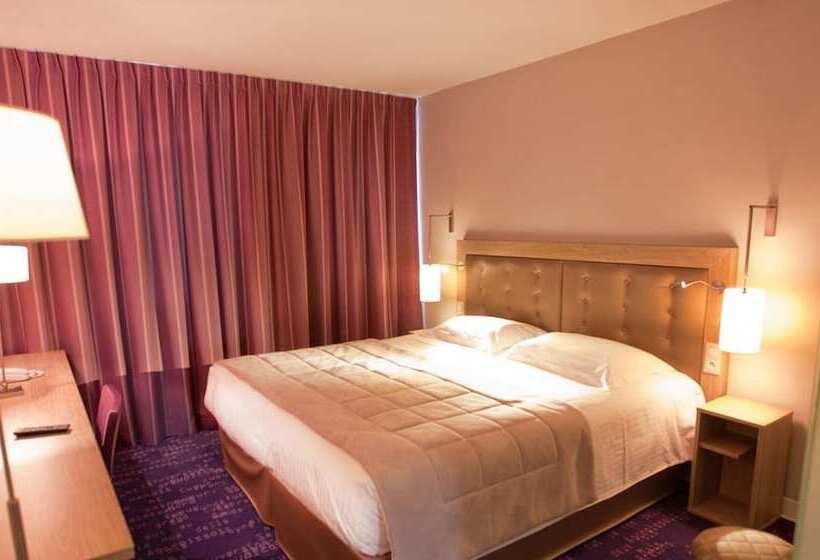 اتاق راحتی, Hôtel Anne De Bretagne