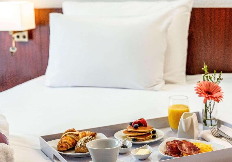 Номер Стандарт, Mercure Lourdes Imperial