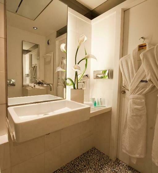סוויטת ג'וניור עם טרסה, Beau Rivage