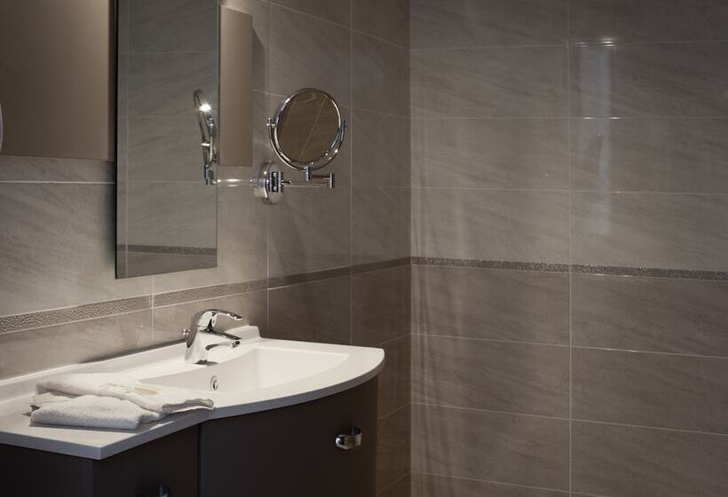 수피리어 룸, Brit Hotel De Grignan Vichy