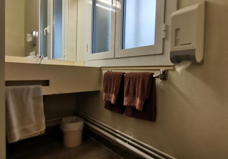 Четырехместный Номер Стандарт, Carlit