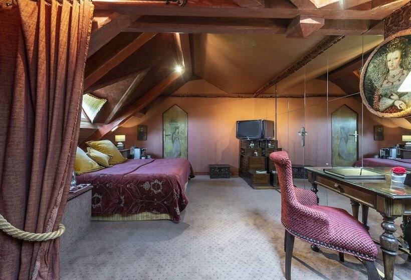 Классический Номер, Château De Codignat
