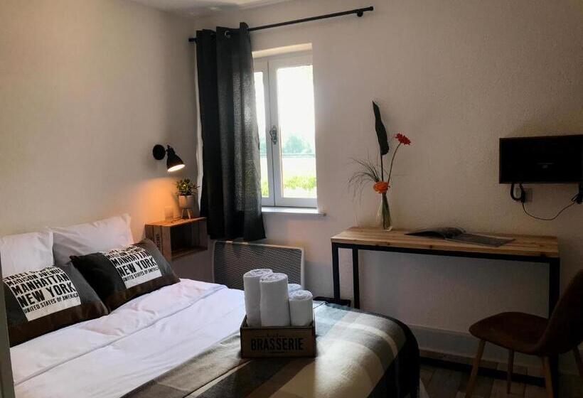 基本间, Hostellerie Des Bichonnieres