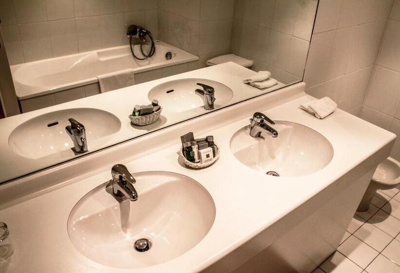Номер Престиж, Hostellerie Du Grand Saint Antoine