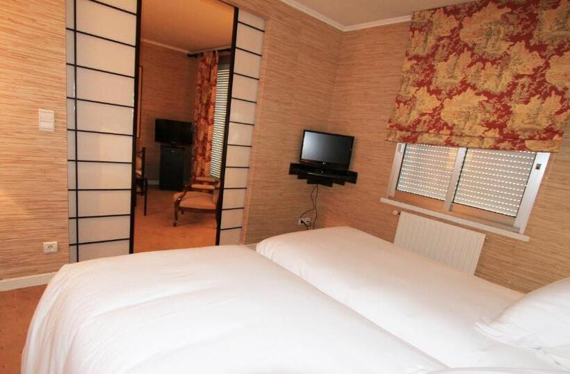 Полулюкс Престиж, Hostellerie Du Grand Saint Antoine