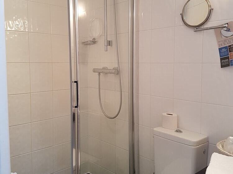 Классический Номер, Kyriad Saumur Hyper Centre Hôtel Appartements Et Spa Soins Sothys Paris