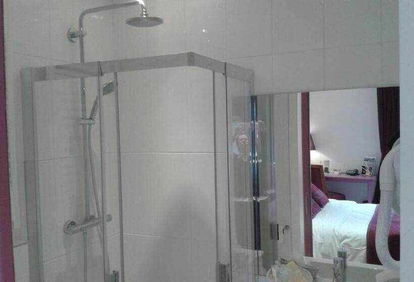 Классический Номер, Kyriad Saumur Hyper Centre Hôtel Appartements Et Spa Soins Sothys Paris