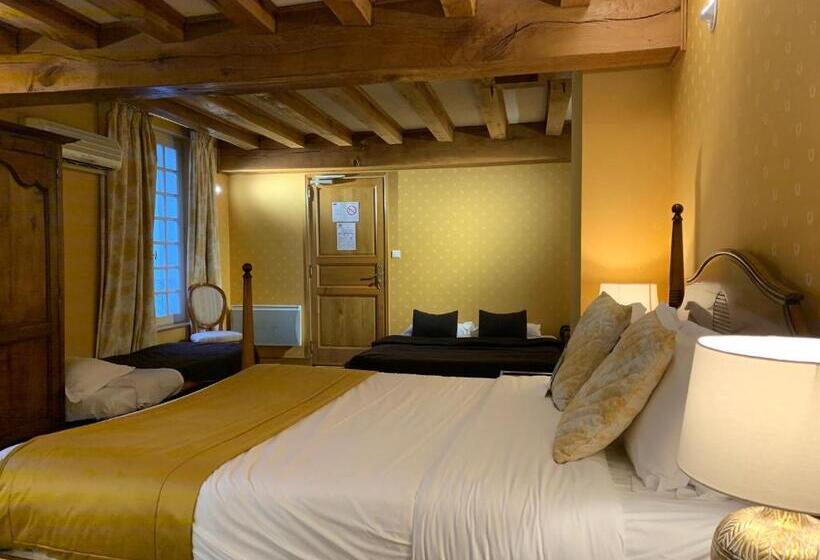 Семейный Номер, Kyriad Saumur Hyper Centre Hôtel Appartements Et Spa Soins Sothys Paris