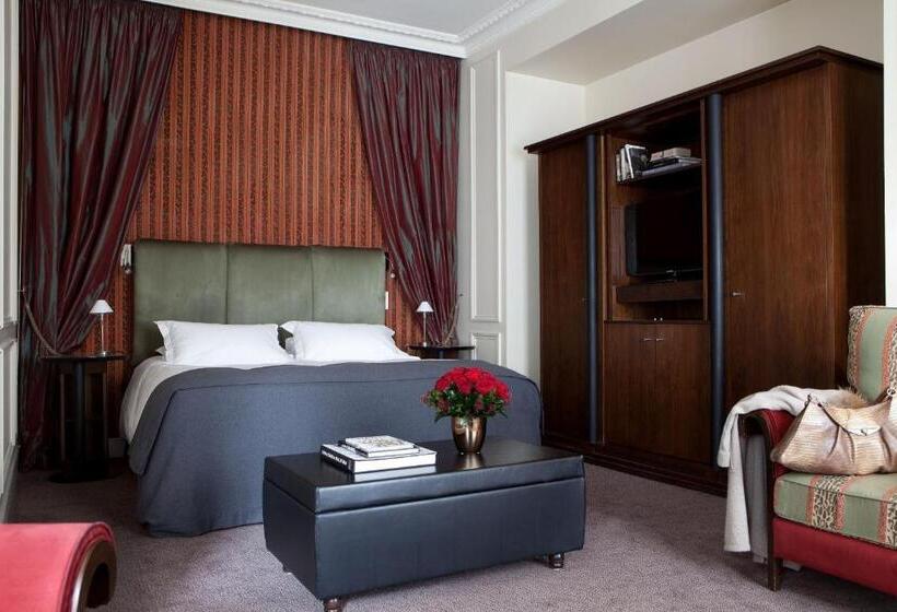 اتاق سوپریور, La Tremoille Paris
