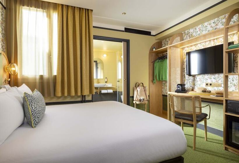 اتاق راحتی, Hôtel Jardin De Cluny