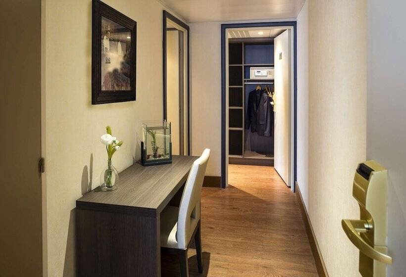 Quarto Familiar, Best Western Plus  Elixir Grasse