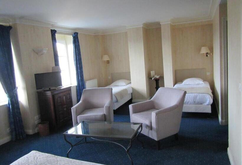 Семейный Номер Вид на Сад, Hôtel Le D Avaugour