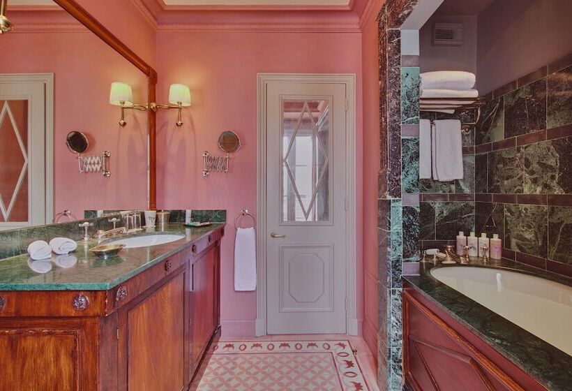 اتاق استاندارد, L Hôtel