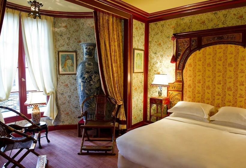 اتاق لوکس, L Hôtel