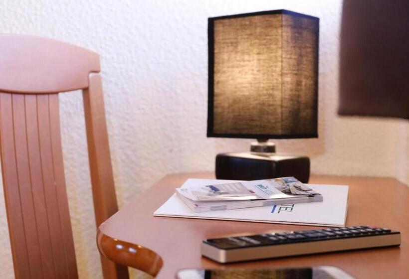 Номер Стандарт, Brit Hotel Chambery