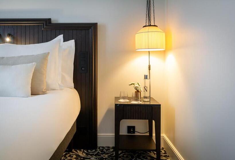 Номер Superior с Террасой, Hôtel & Spa Napoléon