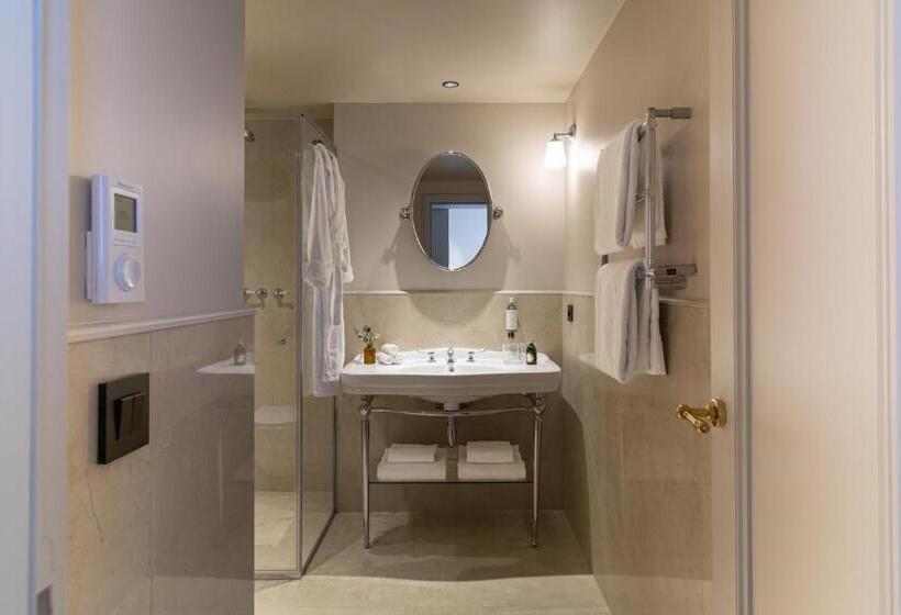 Люкс с Террасой, Hôtel & Spa Napoléon