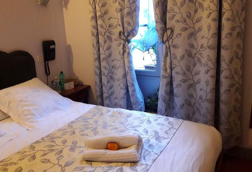 Номер Стандарт, Logis Hôtel Et Restaurant Du Dauphin