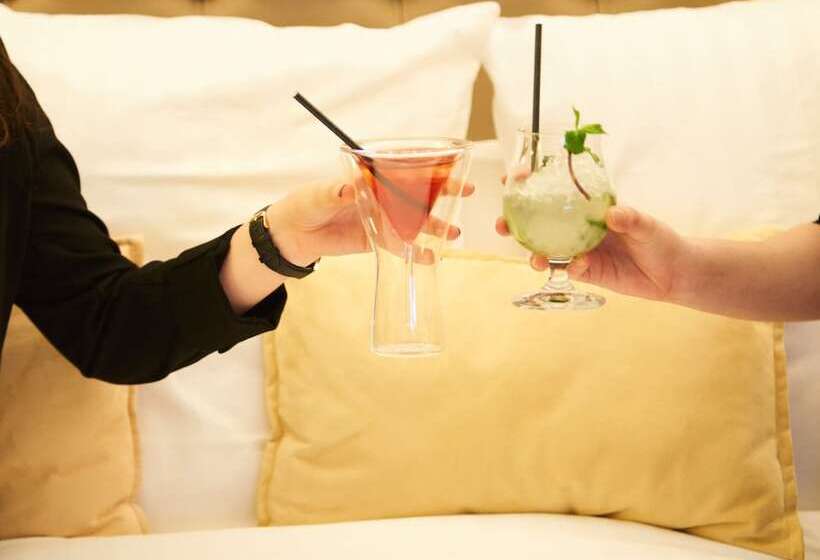 اتاق استاندارد یک نفره, Melia Paris Vendôme
