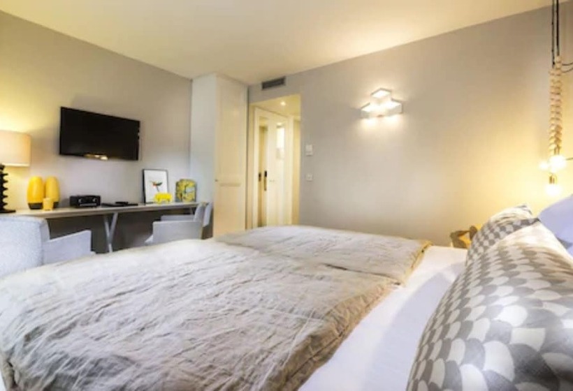 اتاق کلاب, La Villa Saint Germain Des Prés