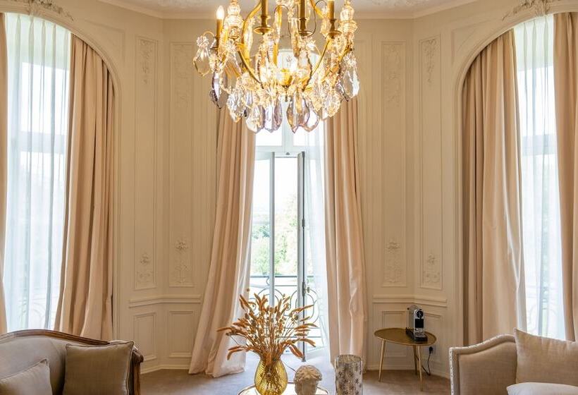 Люкс Повышенной Комфортности, Novotel Domaine de Maffliers Paris Val D' Oise