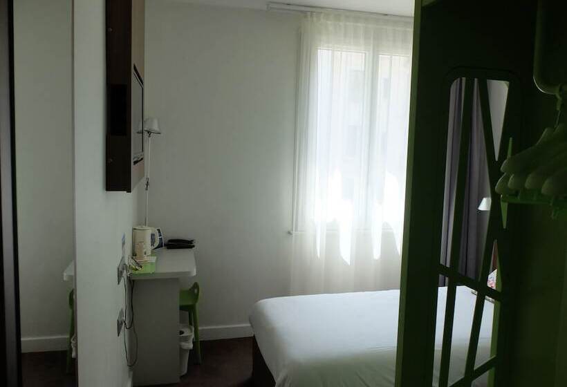 Номер Стандарт, Campanile Annecy Centre  Gare