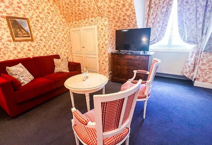 Family Suite, Chateau De Beauvois  La Maison Younan