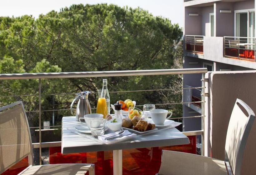 Полулюкс, Le Safari Hotel Restaurant