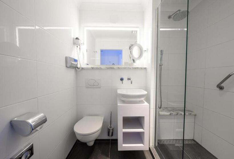 Номер Deluxe, Van Der Valk Hotel Saint Aygulf