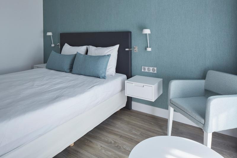 Номер Deluxe Вид на Море, Van Der Valk Hotel Saint Aygulf
