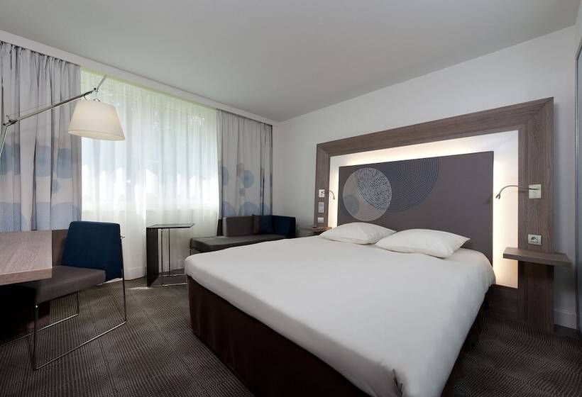 Номер Superior, Novotel Evry Courcouronnes