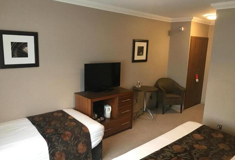 Номер Стандарт Трехместный, Best Western Rockingham Forest
