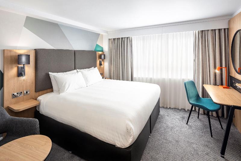 Стандартный Номер Кровать Кинг, Holiday Inn Aylesbury, An Ihg