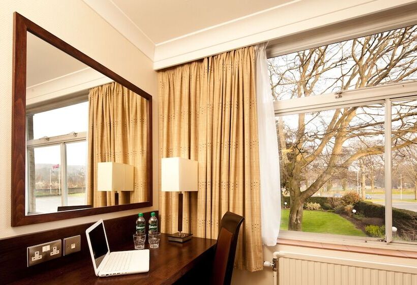 Семейный Номер Классика, Mercure Bradford  Bankfield