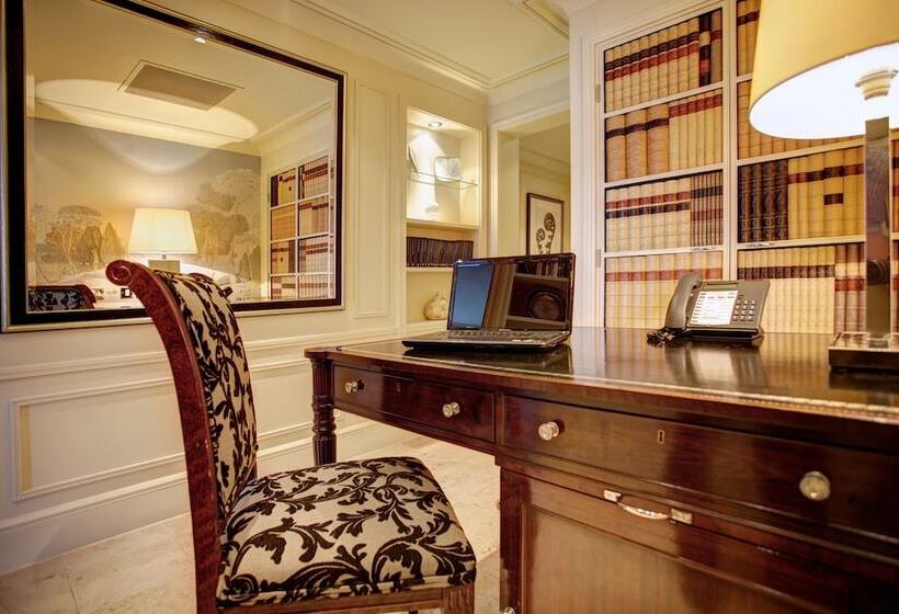 Люкс, The Chester Grosvenor
