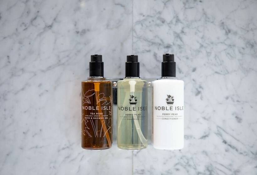 Номер Superior, Radisson Blu Hotel, London Bloomsbury