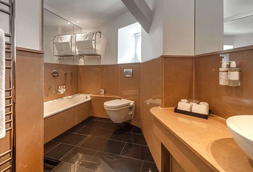 Студия Стандарт, Radisson Blu Hotel, London Bloomsbury