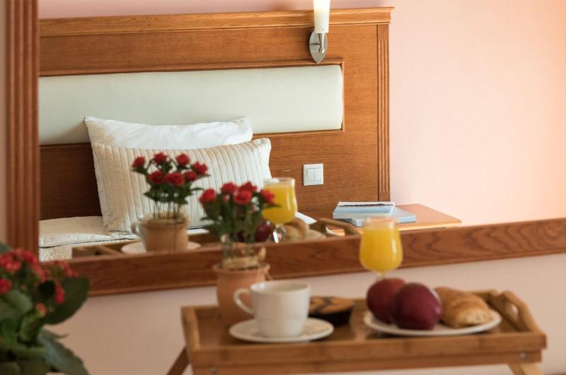 Номер Стандарт, Acharnis Kavallari Hotel Suites