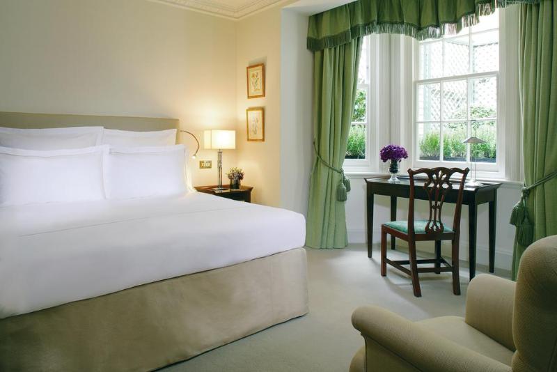 デラックススイート, Dukes London