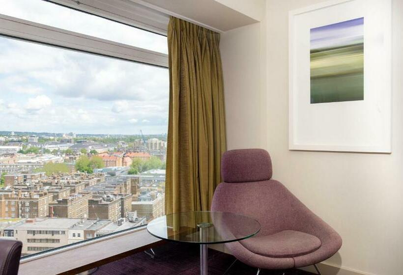 Номер Superior, Hilton London Metropole