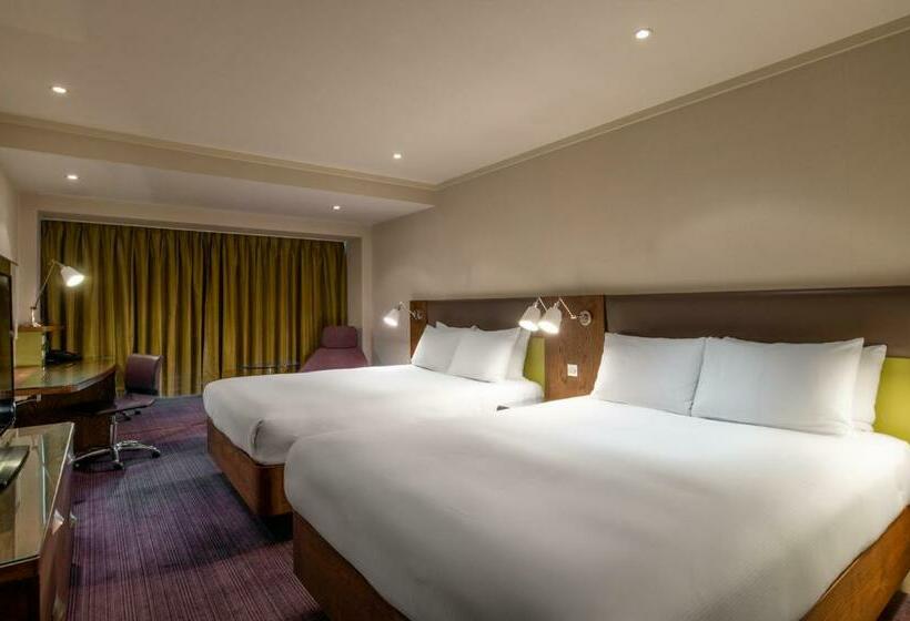 Семейный Номер Superior, Hilton London Metropole