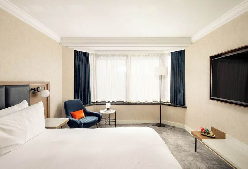 Люкс, Hilton London Metropole