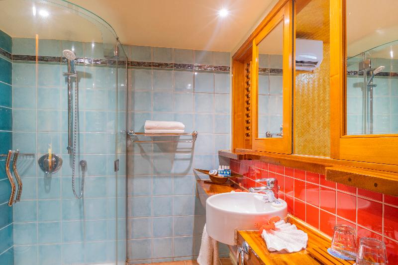 Номер Superior, Hilton London Metropole