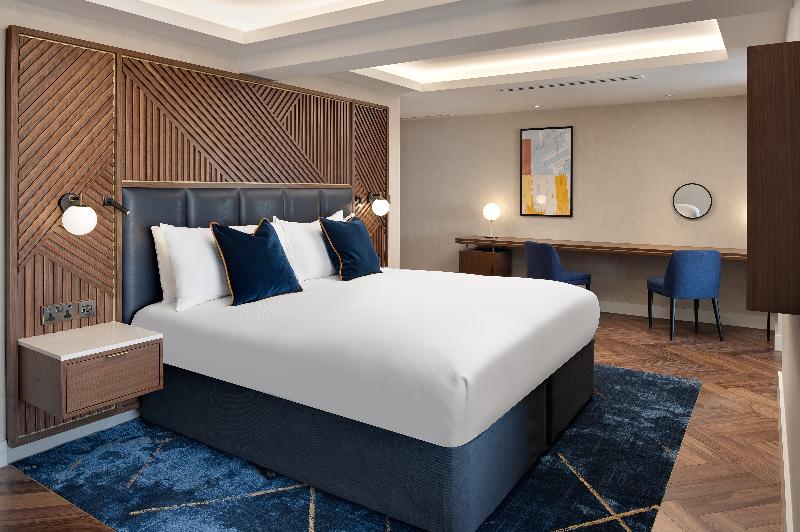 Люкс, Hilton London Metropole