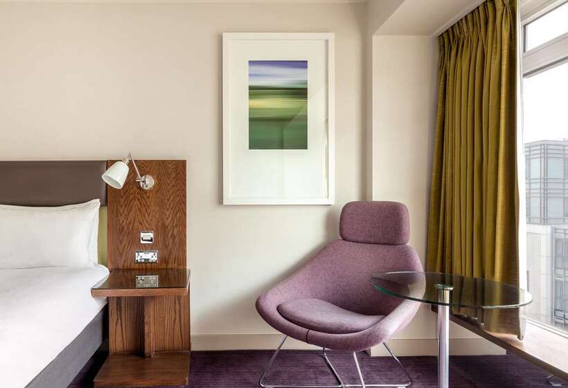 Номер Superior Кровать Кинг, Hilton London Metropole