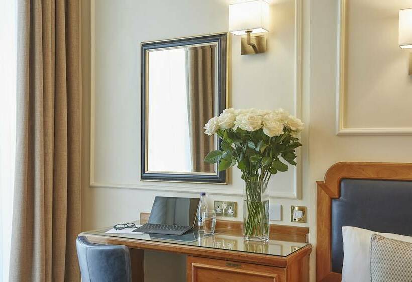 Cameră Standard, Lancaster Gate